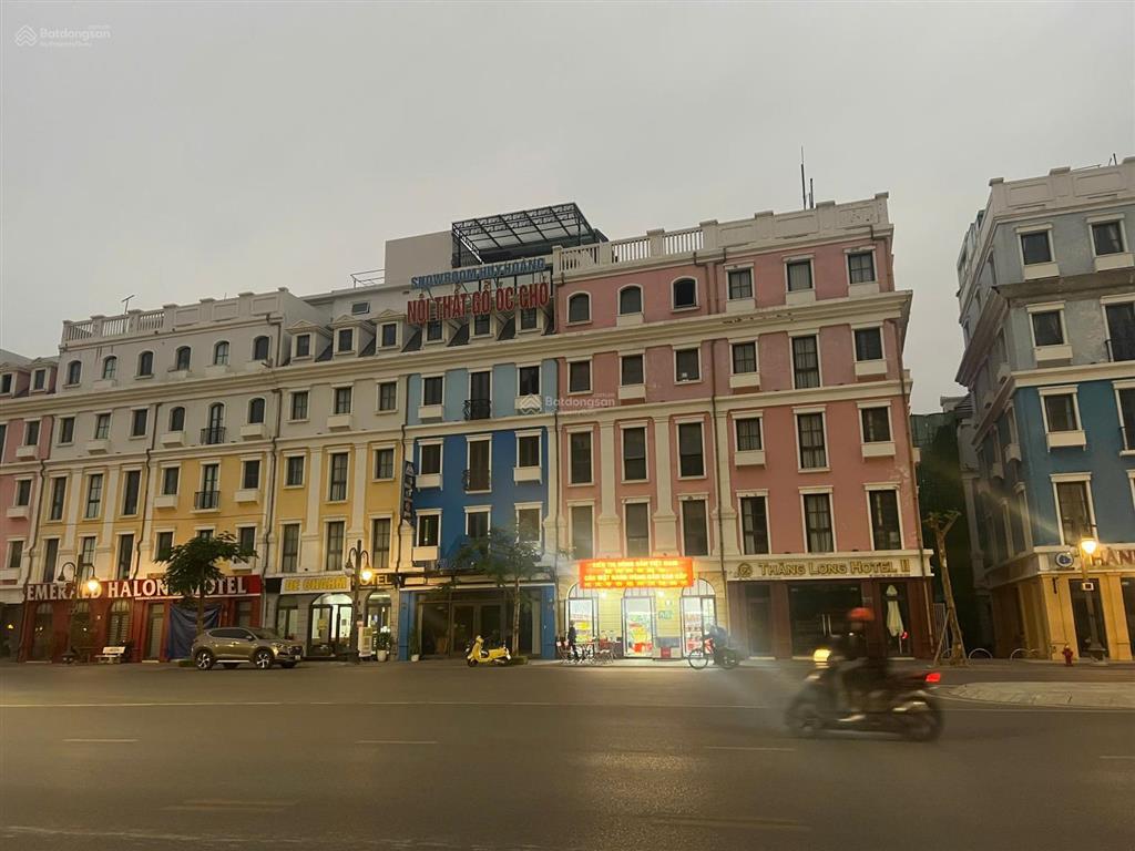 Chủ nhà cắt lỗ thu hồi tiền về trước tết giá 17 tỷ, 112.5m2 mặt đường hạ long