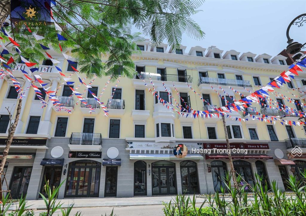 Cần tiền cắt lỗ sâu căn shophouse 11.x tỷ, 120m2 kinh doanh du lịch, nhà hàng, cafe
