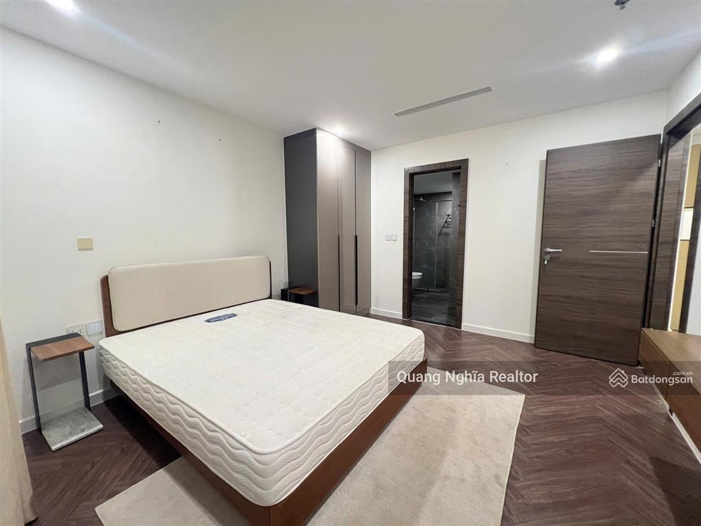 Noble crystal riverside 2pn full nội thất  ban công rộng giá chỉ 19 triệu bao phí  0797 766 ***