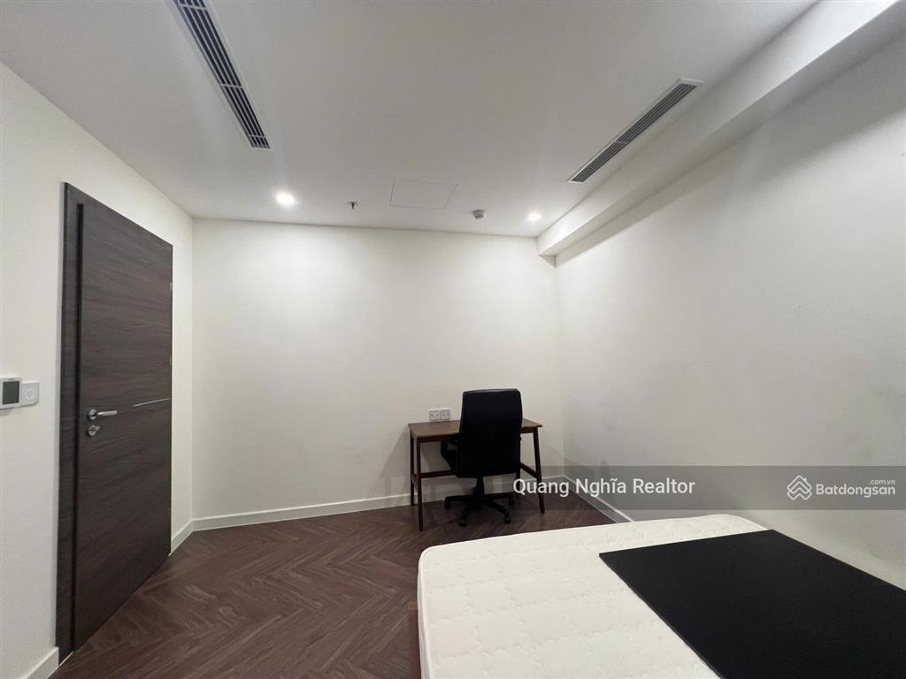 Noble crystal riverside 2pn full nội thất  ban công rộng giá chỉ 19 triệu bao phí  0797 766 ***