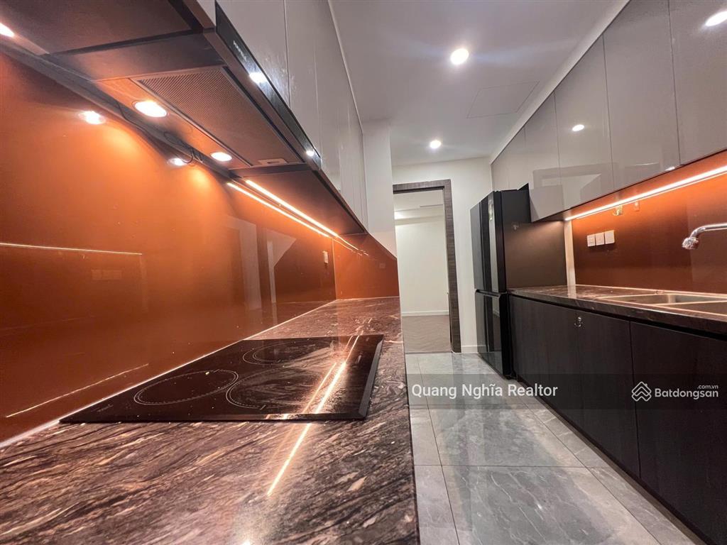 Noble crystal riverside 2pn full nội thất  ban công rộng giá chỉ 19 triệu bao phí  0797 766 ***