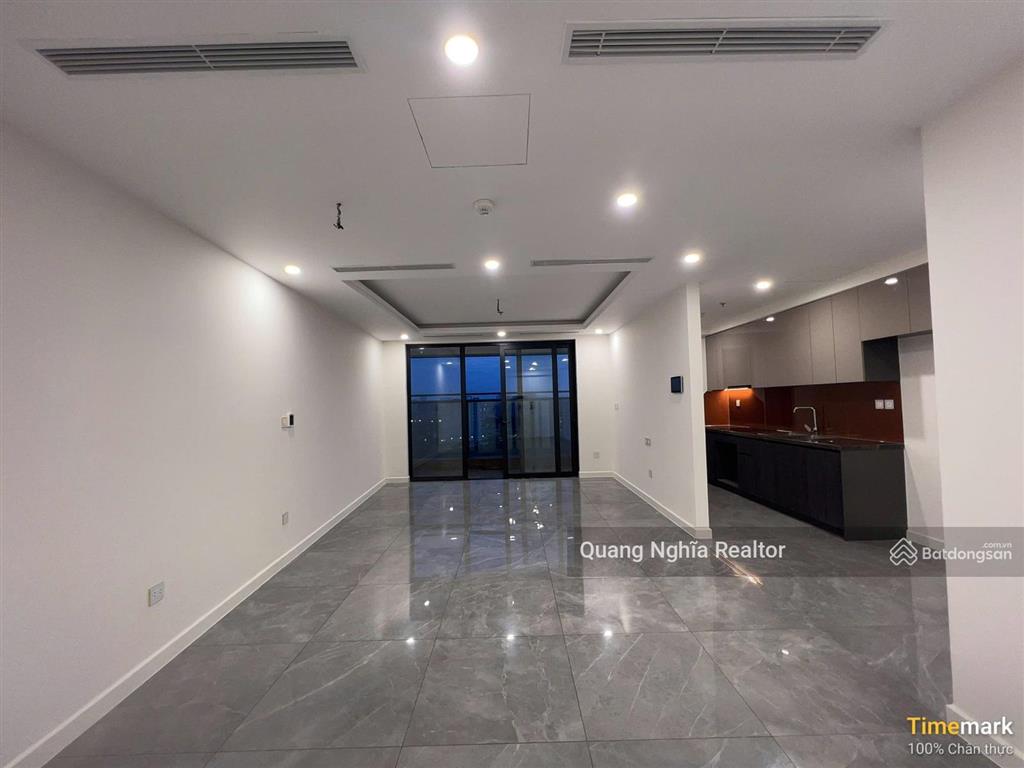 Noble crystal riverside  căn góc 2pn full kính đẹp, giá chỉ 16 triệu/tháng miễn pql  0797 766 ***