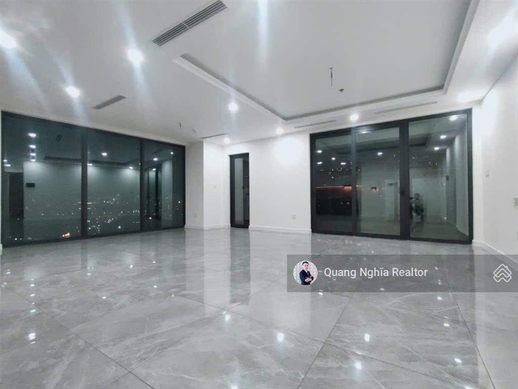 Hot! căn góc noble crystal riverside 2pn 138m2 rộng  view 2 mặt kính đẹp  0797 766 ***