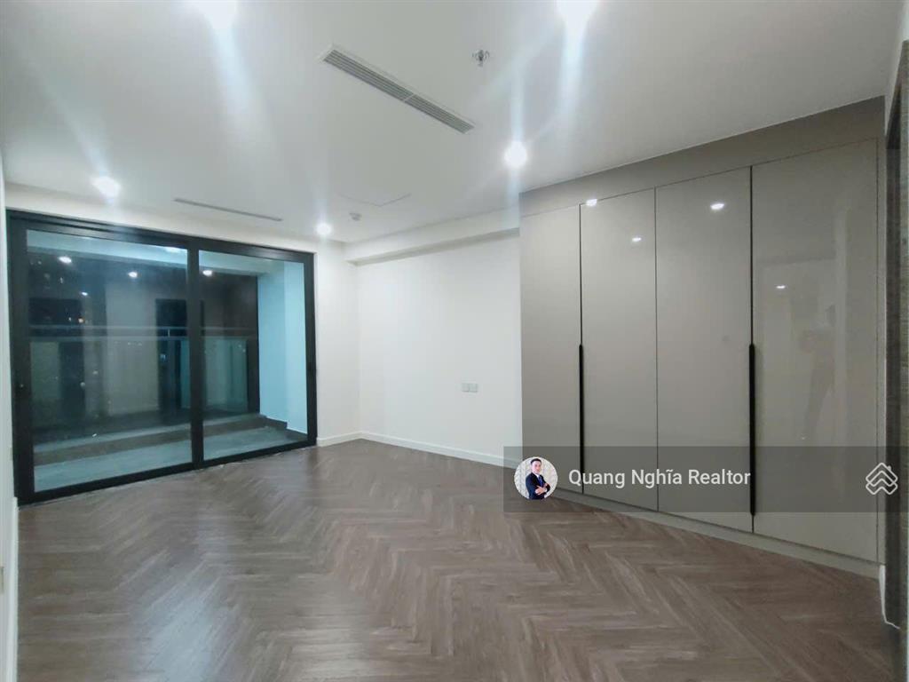 Hot! căn góc noble crystal riverside 2pn 138m2 rộng  view 2 mặt kính đẹp  0797 766 ***