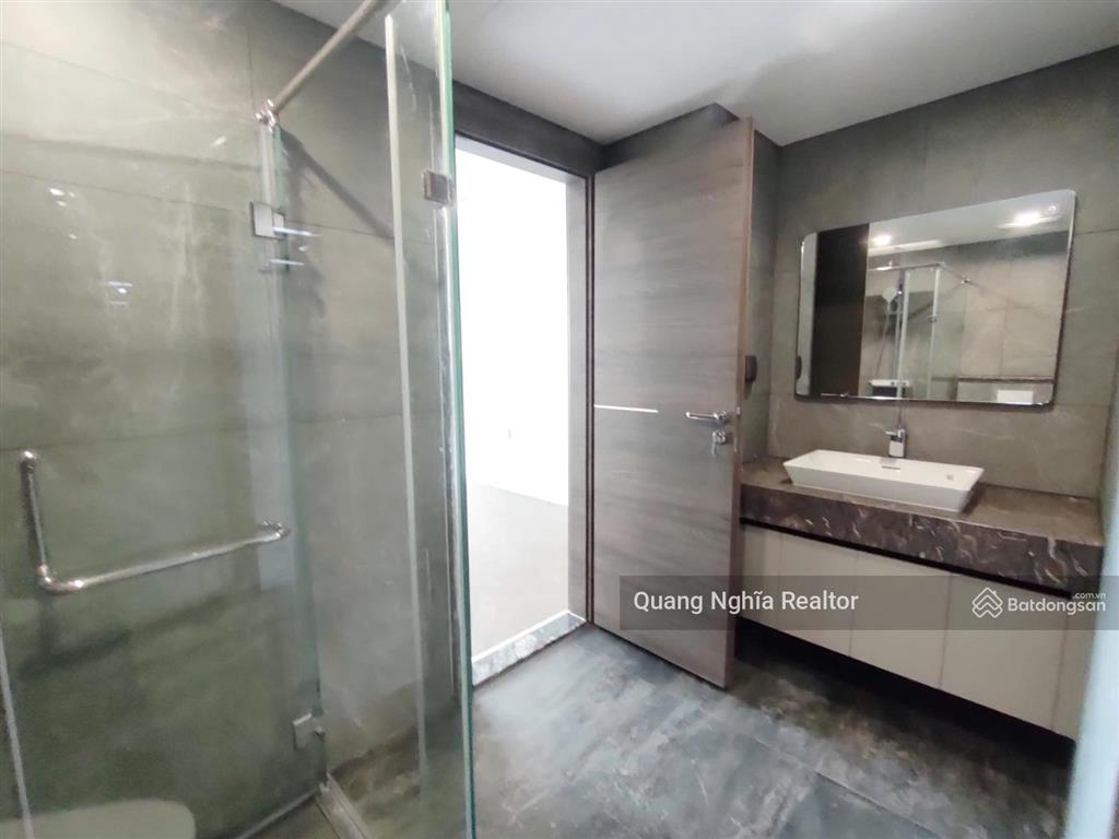 Căn hộ noble crystal riverside 2pn 123m2 rộng rãi ban công thoáng giá chỉ 6,9 tỷ  0797 766 ***