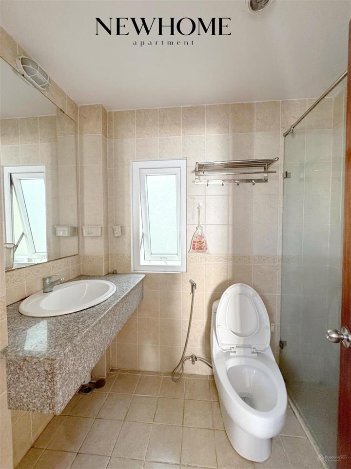 Cho thuê căn hộ studio full nội thất | ban công rộng 50m2 | ngay sân bay tân sơn nhất  phú nhuận