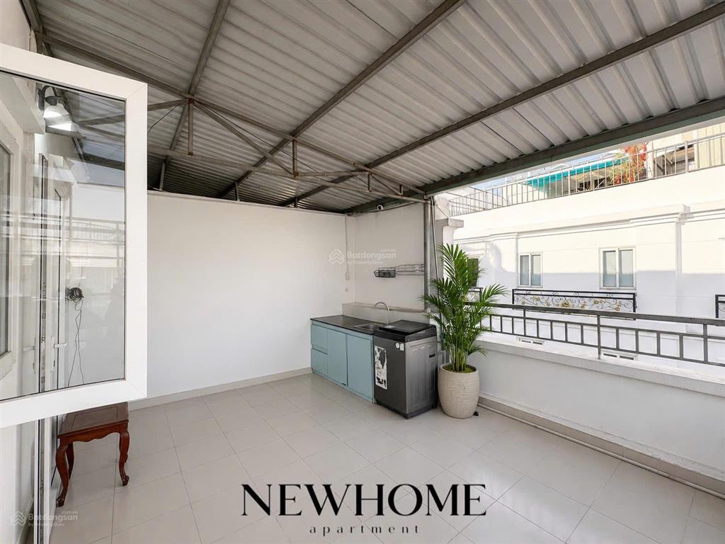 Cho thuê căn hộ studio full nội thất | ban công rộng 50m2 | ngay sân bay tân sơn nhất  phú nhuận