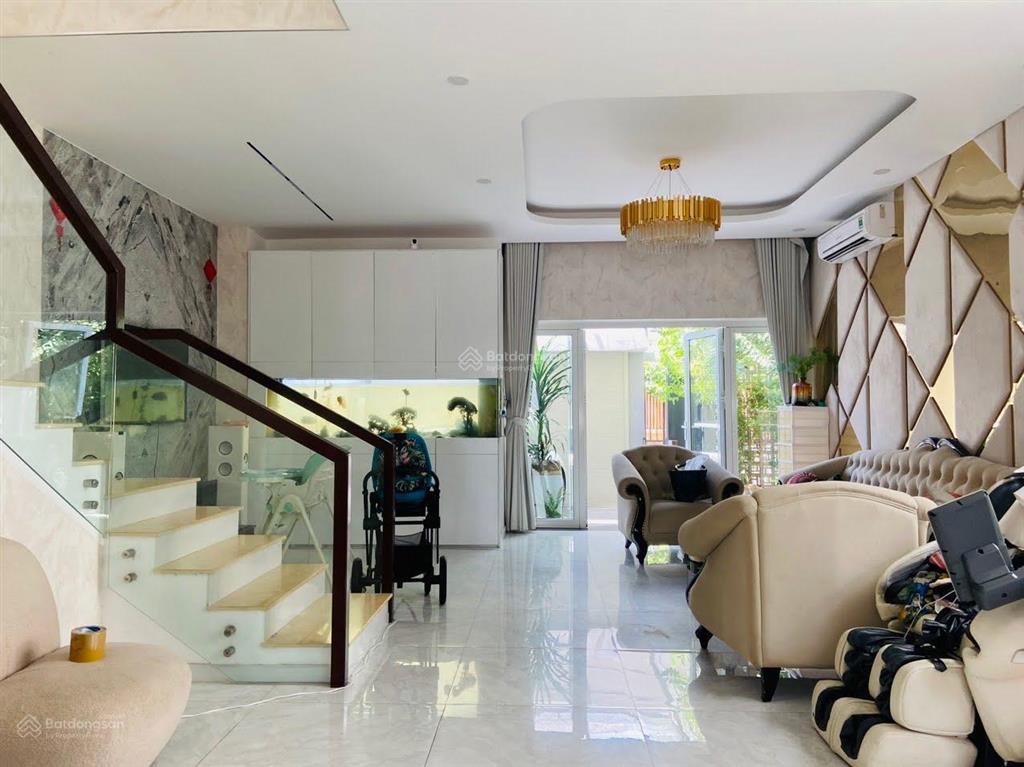 Ngộp bank sâu giảm 7 tỷ! biệt thự compound trần não kết cấu 3 tầng + sân vườn 196m2 (9 x 23m) 42 tỷ