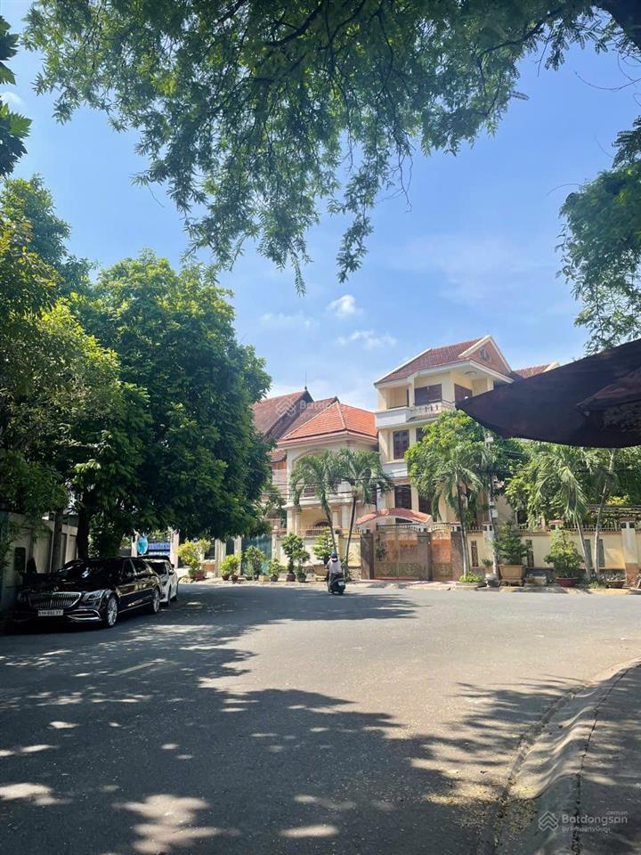 Ngộp bank sâu, văn phòng/biệt thự trần não 2mt view sông sg, 582m2 (20x30m) 5 tầng, 220tr/m2 130 tỷ