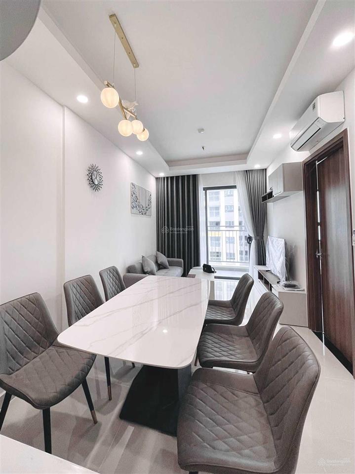 Em thành chuyên cho thuê q7 riverside giá hời thị trường  sẵn key xem nhà.  0905 284 ***