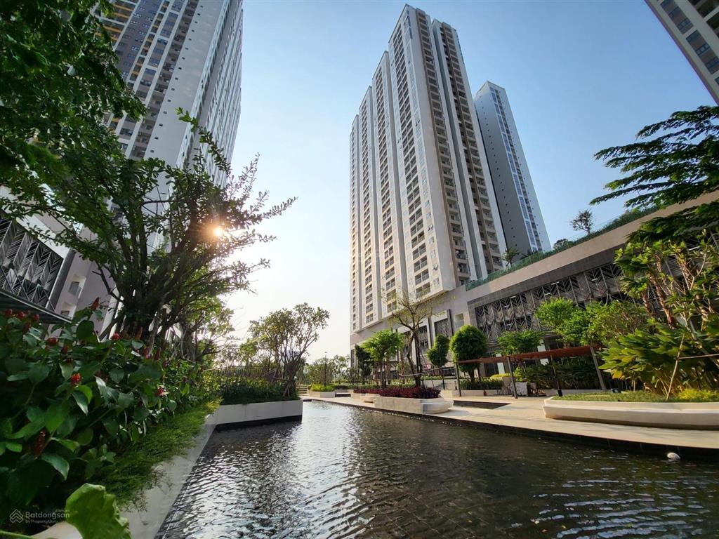 Em thành chuyên cho thuê q7 riverside giá hời thị trường  sẵn key xem nhà.  0905 284 ***