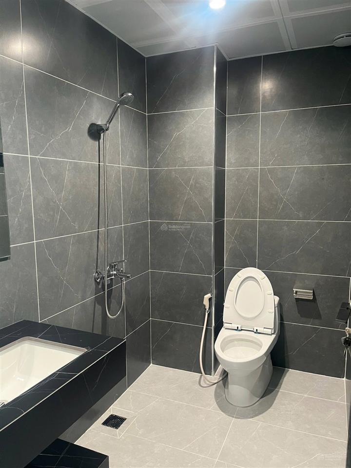Cho thuê cc mini, 1pn, 1wc, 35m2, 7 triệu, view đẹp tại khu đô thị việt hưng, long biên, hà nội