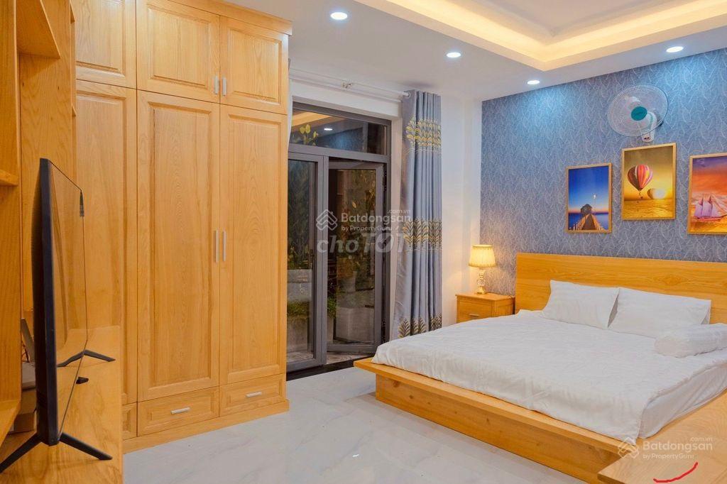 Siêu phẩm bán mặt tiền hoa hồng, p2, phú nhuận  4x16m  5 tầng. hđt 35tr/th  giá 22.5 tỷ