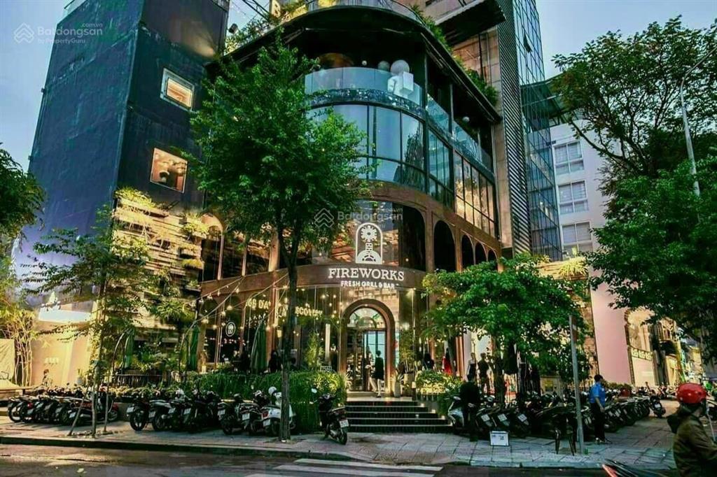 Vị trí vàng bán 2 mt xuân thủy, thảo điền, quận 2  dt 11x30m(350m2)  xd hầm+7 tầng. giá 129 tỷ