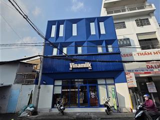 Cực rẻ giá 17 tỷ hđt 40tr/th ngang 8.6x12m bán nhà mt hồ bá kiện, p15, quận 10  2 tầng.