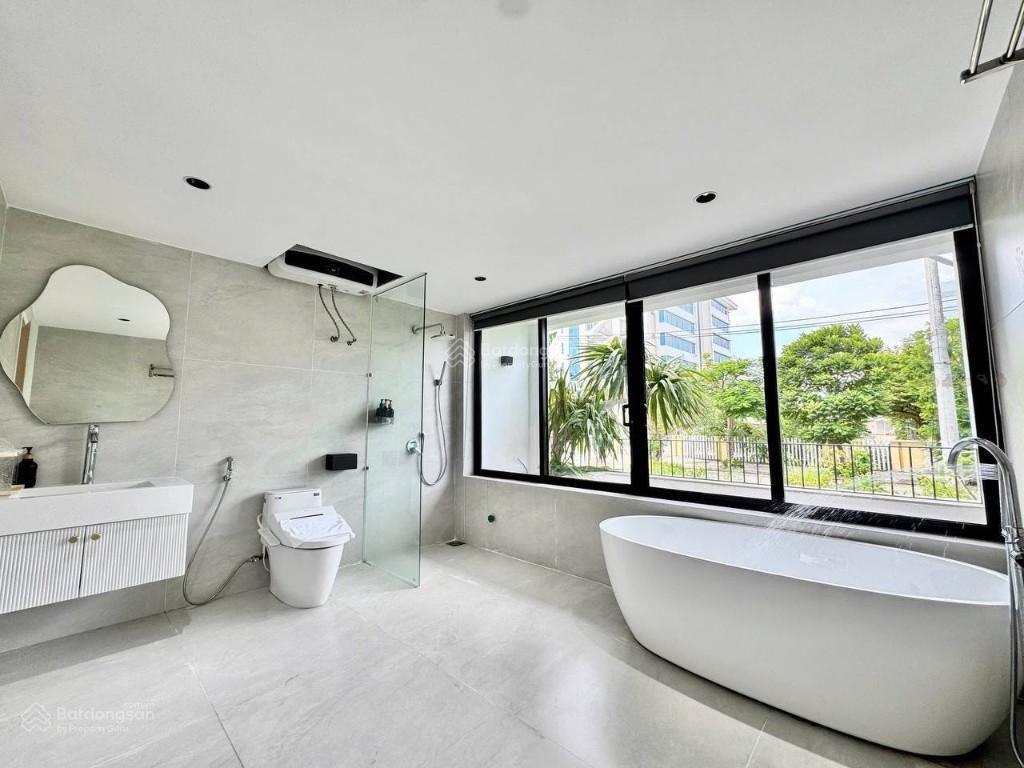 Bán tòa nhà chdv 11 tầng (90p) doanh thu 500tr/th 2mt nguyễn trãi, p3, quận 5 dt 510m2 170 tỷ