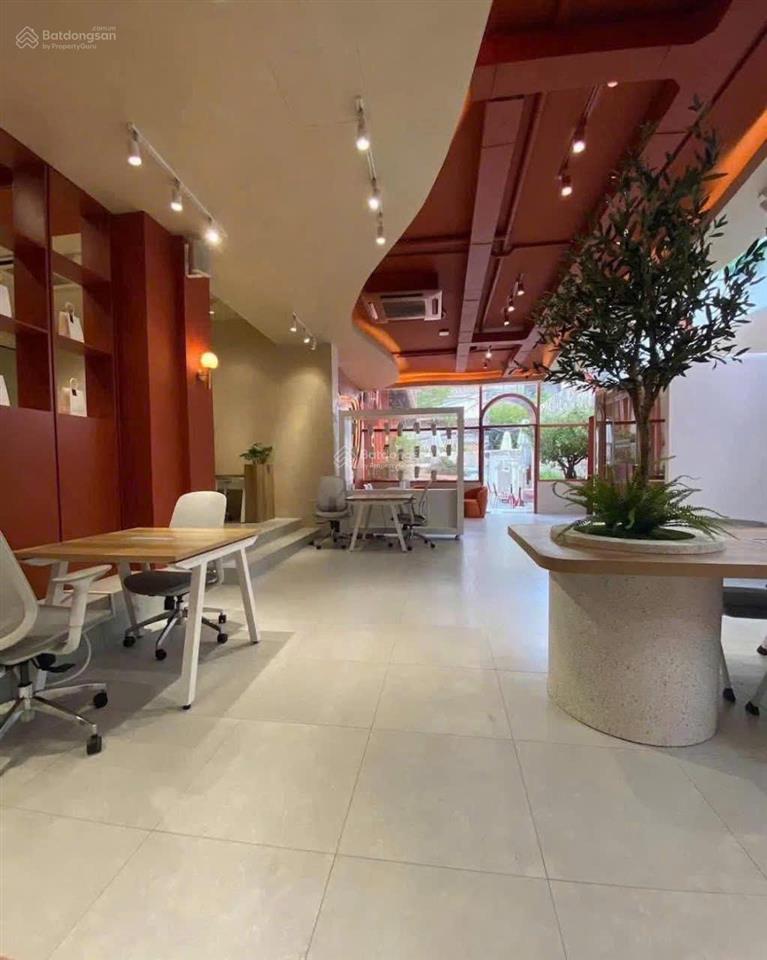 Bán villa sân vườn lõi trung tâm quận 3 pasteur 21x25m(280m2)  3 tầng hđt 7000usd/th 160 tỷ