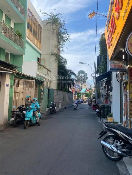 Siêu phẩm! bán nhà mặt tiền đinh công tráng, tân định, quận 1 ngang 4,5 x20m  2 tầng. giá 26 tỷ