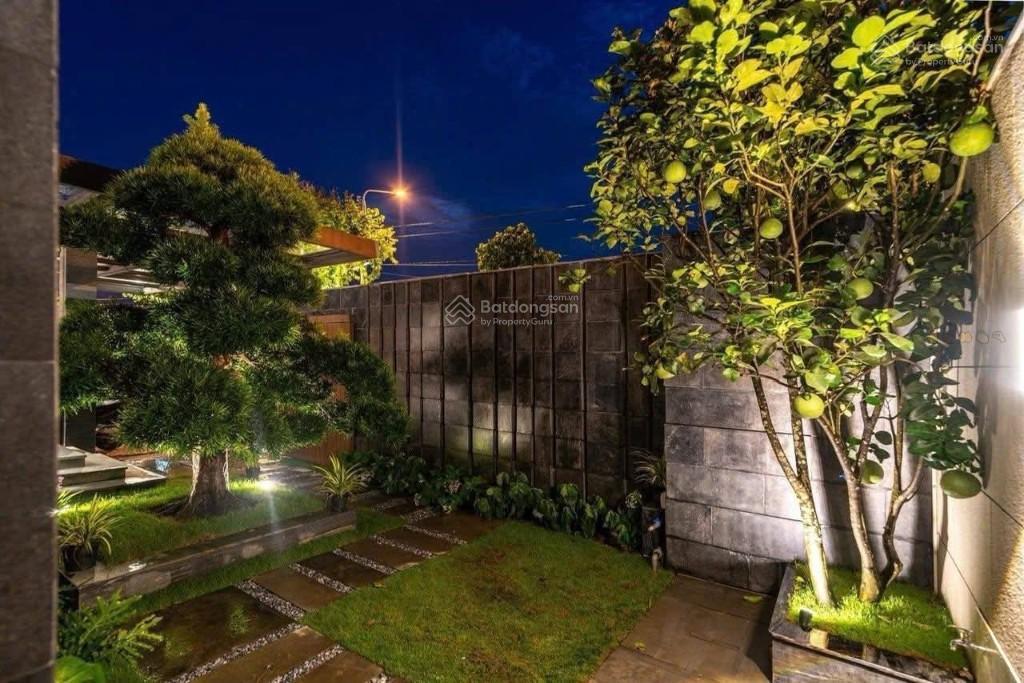 Bán nhà mặt tiền cư xá bắc hải, p15, quận 10  ngang 10.5x26m(323.6m2)  1 tầng. giá 60 tỷ tl
