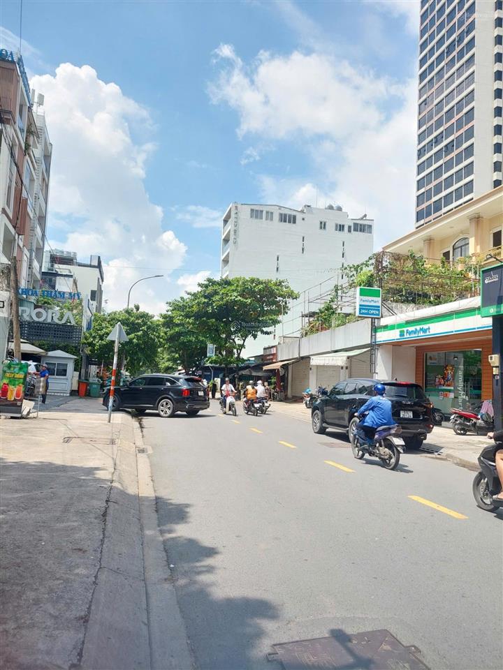 Siêu phẩm  bán mặt tiền quốc hương, quận 2  6.3 x 23.2m  ctxd hầm+7t. hđt 82tr/th  chỉ 47 tỷ
