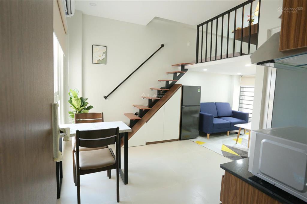 Cho thuê duplex nhỏ xinh ngay ngã tư hàng xanh, giá tốt, gần các trường đại học