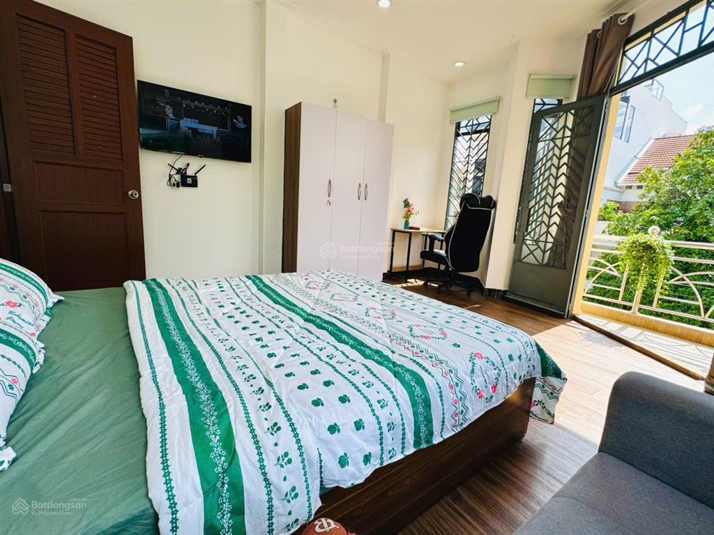Cho thuê căn hộ 1pn, ban công siêu thoáng ngay ngô tất tố, đầy đủ nội thất, máy giặt riêng