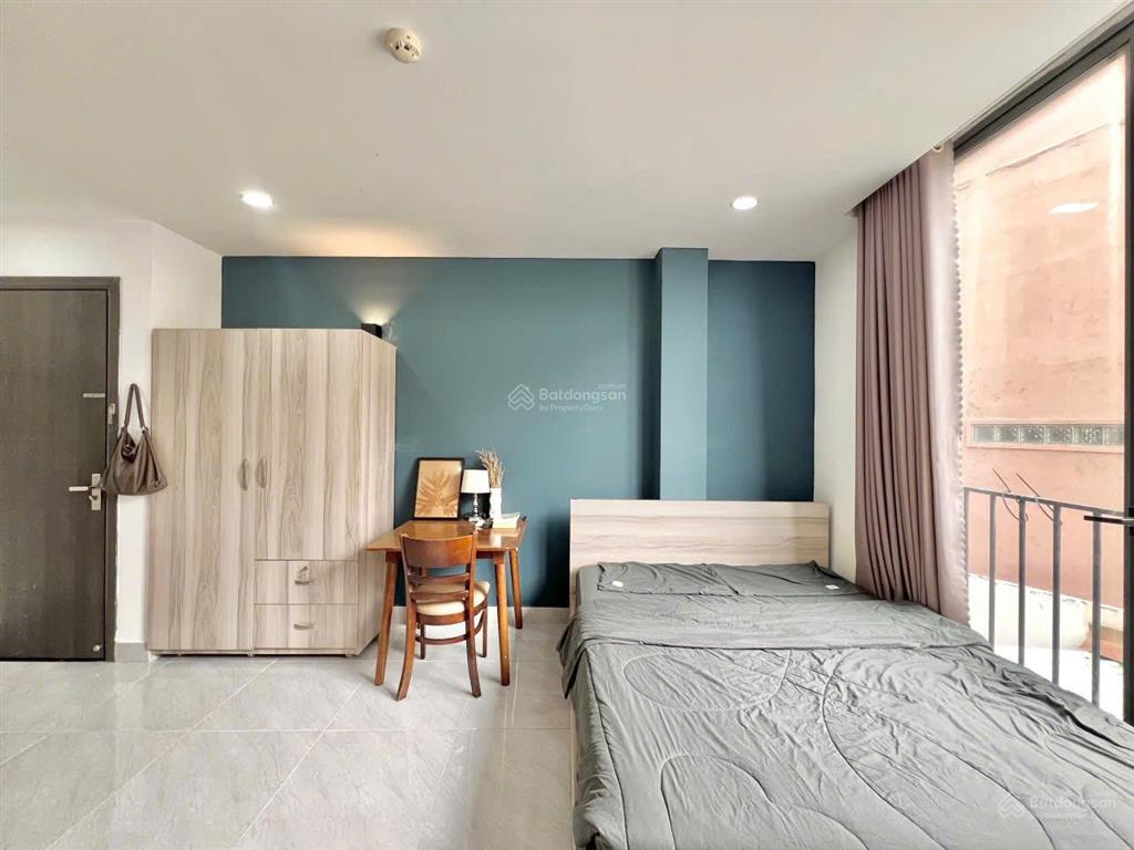 Khai trương căn hộ studio, ban công, full nội thất gần ngã tư hàng xanh, điện biên phủ