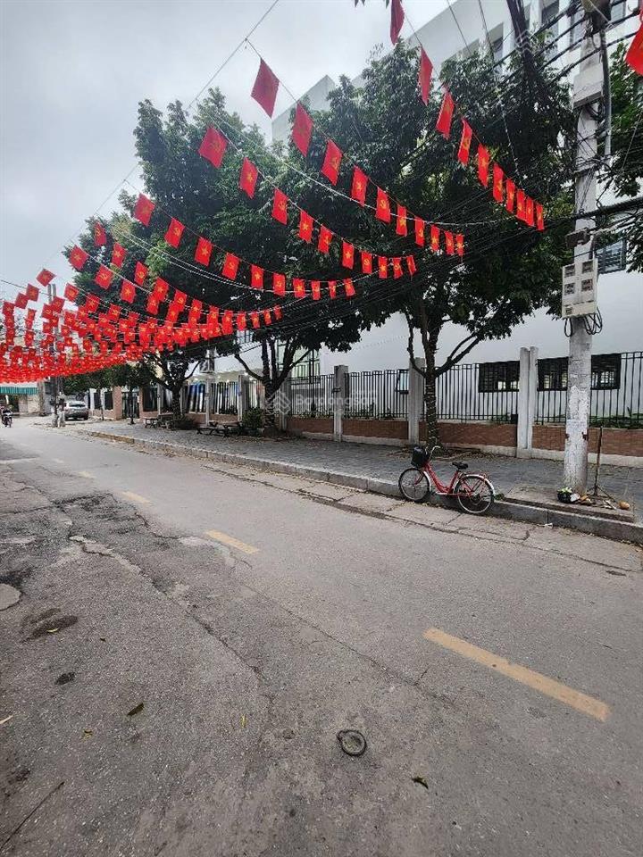 Khuyến lương, đất đẹp. dt 103m2, mt 10m. sổ nét. giá đầu tư 10.6 tỷ