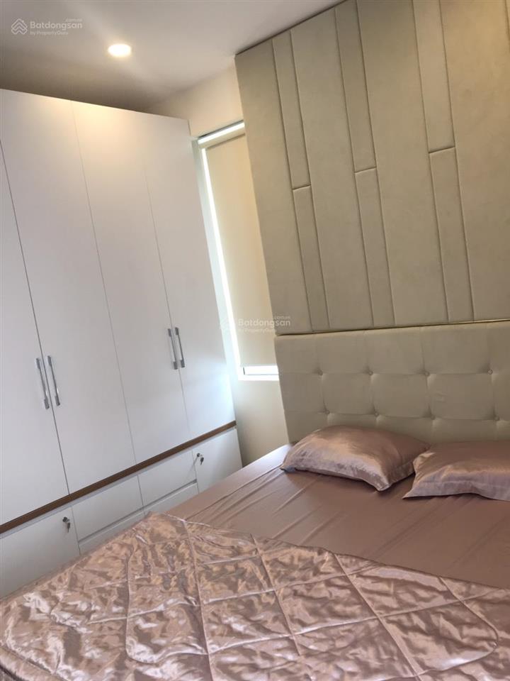 Bán trục căn đẹp  căn góc 3pn 82m2  view hồ bơi  nội thất đầy đủ, richstar novaland