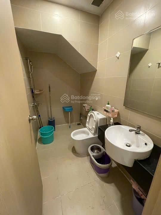 Bán 2 shophouse liền kề mặt tiền đường hoà bình ~220 m2 cc richstar, đang có hợp đồng thuê 50 triệu
