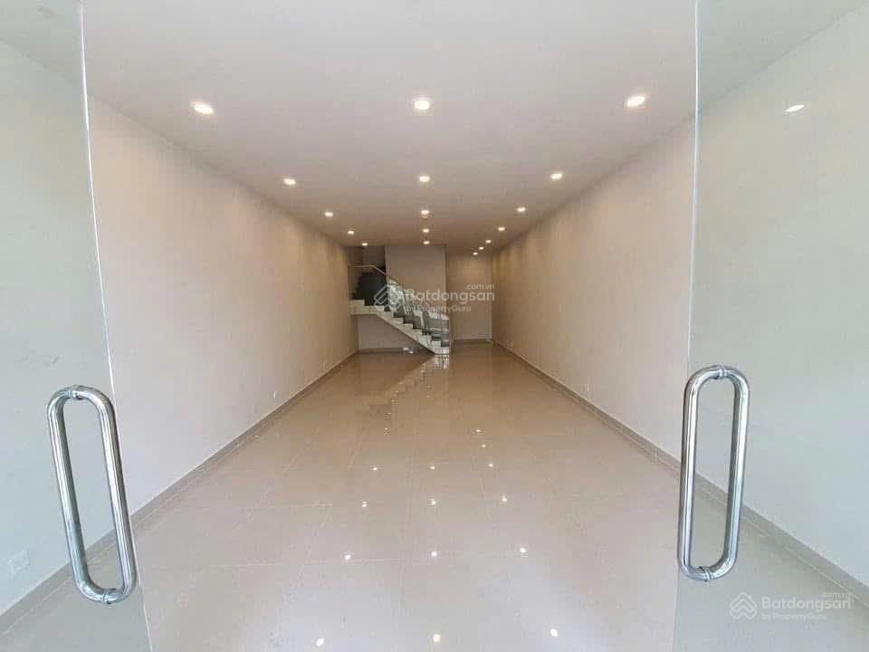 Bán 2 shophouse liền kề mặt tiền đường hoà bình ~220 m2 cc richstar, đang có hợp đồng thuê 50 triệu