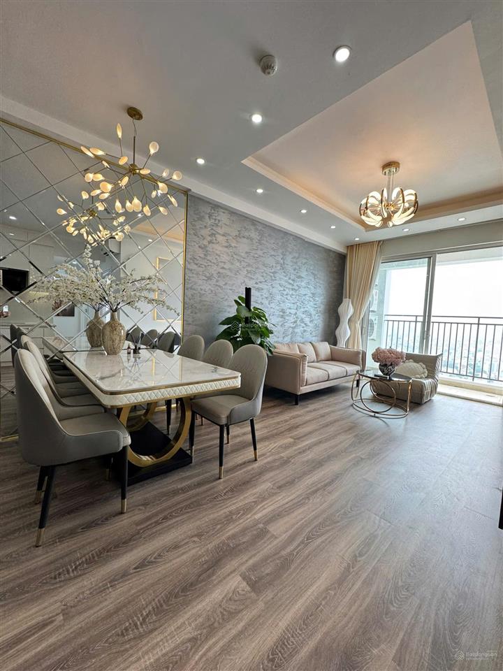 Chính chủ bán  căn góc 3pn 90m2 to nhất  view thành phố  nội thất đầy đủ, nhà mới