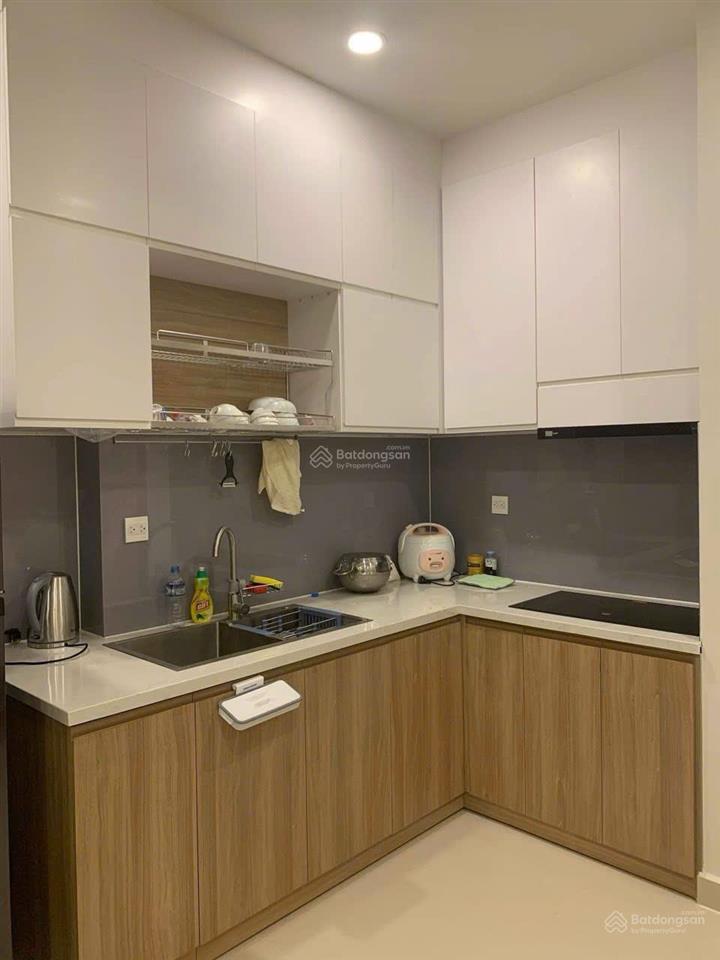 Giá thật 100%, richstar 1, căn 2pn 2wc bán 3,4 tỷ, nội thất mới đẹp, chủ nhà mong gặp thiện chí.