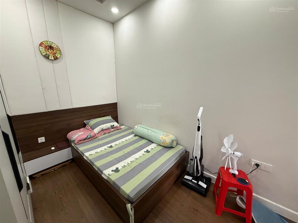 Chính chủ gửi bán richstar khu 1, tầng 9, hướng đông nhìn q.1, view xem bắn pháo bông, nhà y hình