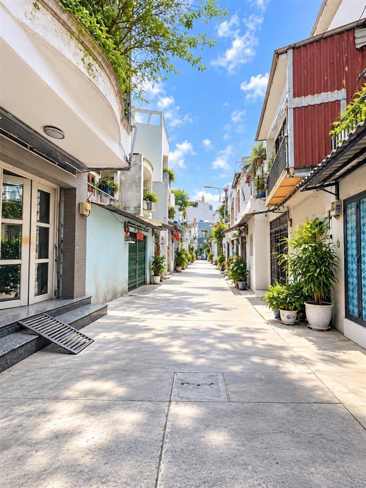 Tô hiệu tân phú | ô tô đậu cửa | nhà mới vào ở liền 76m m2 3pn 6,570 tỷ