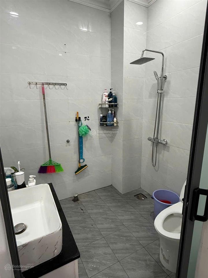 4.5*12 3pn 2wc hẻm 5m thông giá chỉ 5.6 tỷ