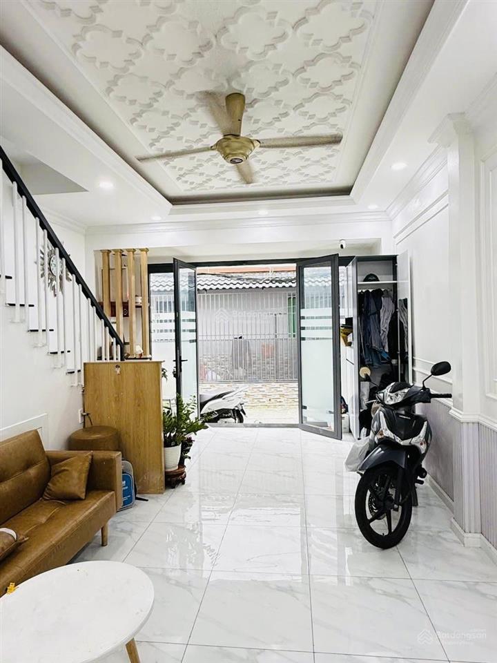 4.5*12 3pn 2wc hẻm 5m thông giá chỉ 5.6 tỷ