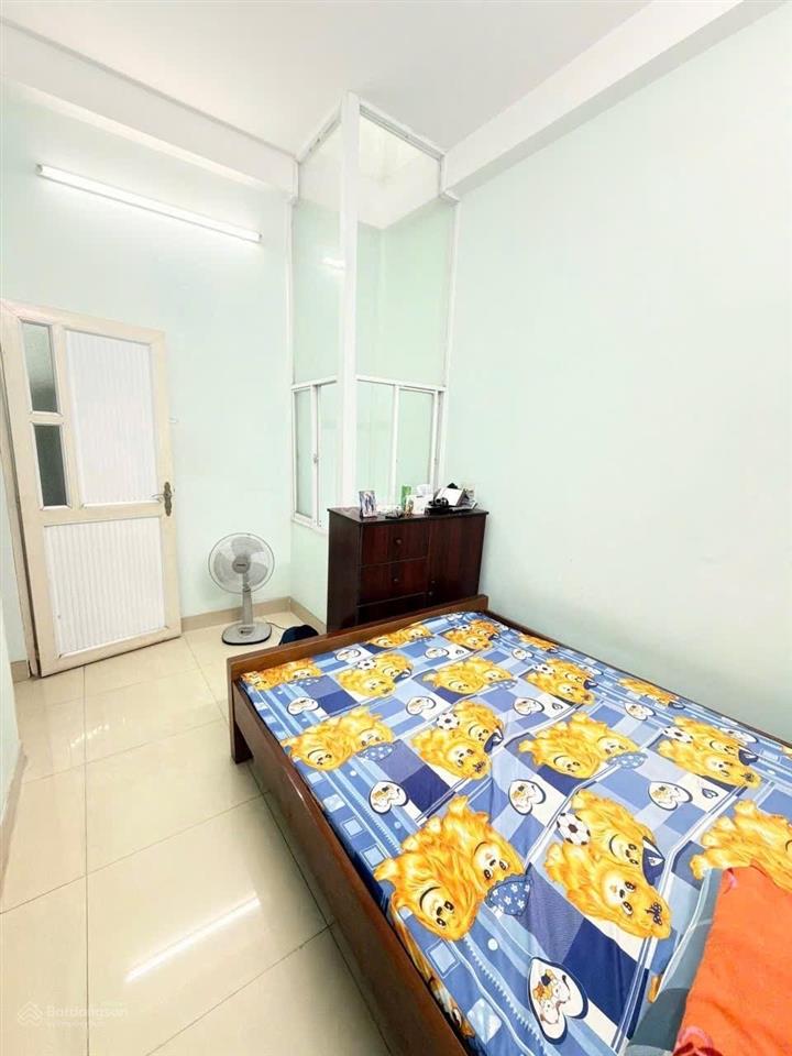 Giá nổi bật nguyễn cửu đàm, 5,6 tỷ, 50m2, không lỗi phong thủy, không lộ giới, hẻm thông
