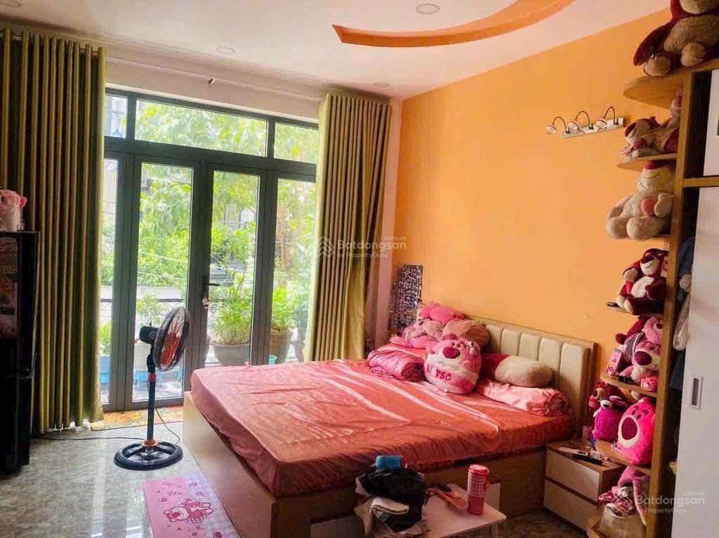 Nhà đẹp khu phân lô gò dầu tân quý 4x14m sổ vuông a4, đẹp không lỗi phong thủy