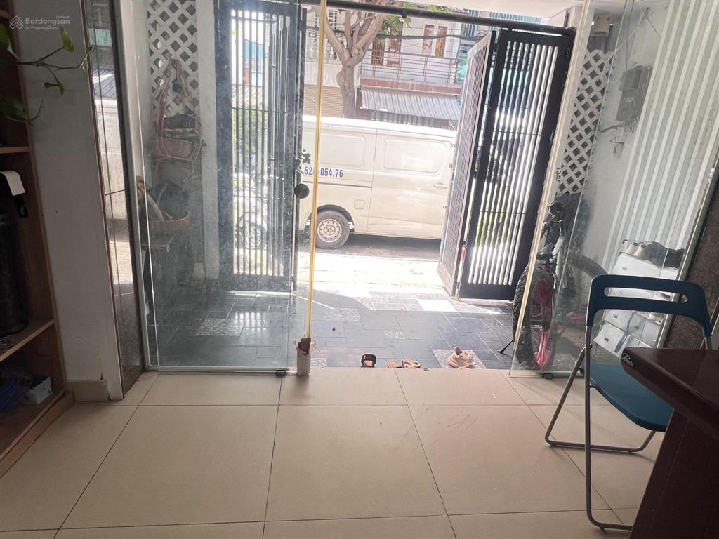Mặt tiền lê quốc trinh tân phú, vừa ở vừa kinh doanh giá 11 tỷ, diện tích 4x18m