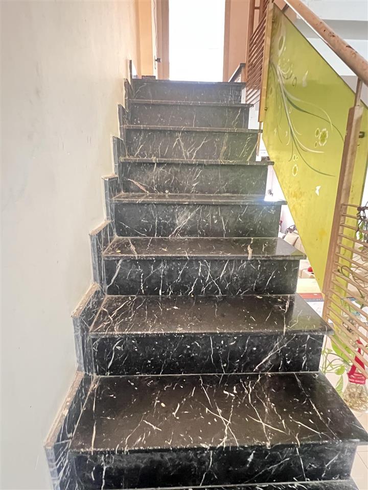 Mặt tiền lê quốc trinh tân phú, vừa ở vừa kinh doanh giá 11 tỷ, diện tích 4x18m
