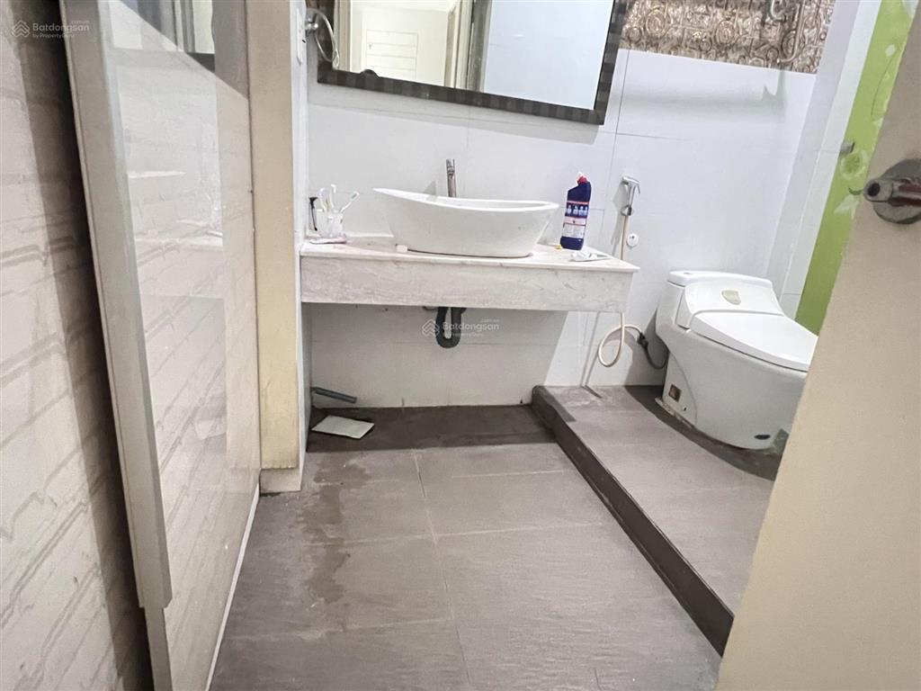 Mặt tiền lê quốc trinh tân phú, vừa ở vừa kinh doanh giá 11 tỷ, diện tích 4x18m