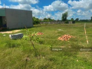 Cần tiền bán gấp lô đất 140m2 giá 750 triệu đường lê thị vui  củ chi