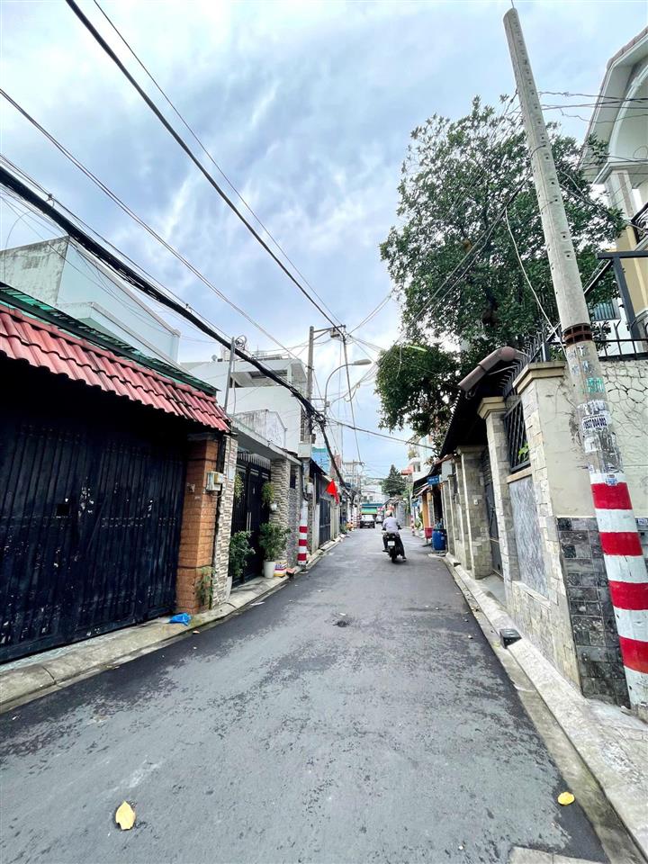 Cần bán gấp mt đường ngay gò dầu, 5x20m, c4 tiện xây mới giá 9.5 tỷ tl