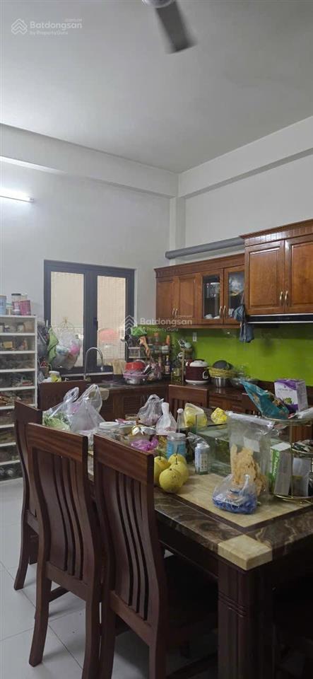 Nhà đẹp hẻm gò dầu, 5x18m 2 lầu sân thượng, mới đẹp dọn vào ở liền