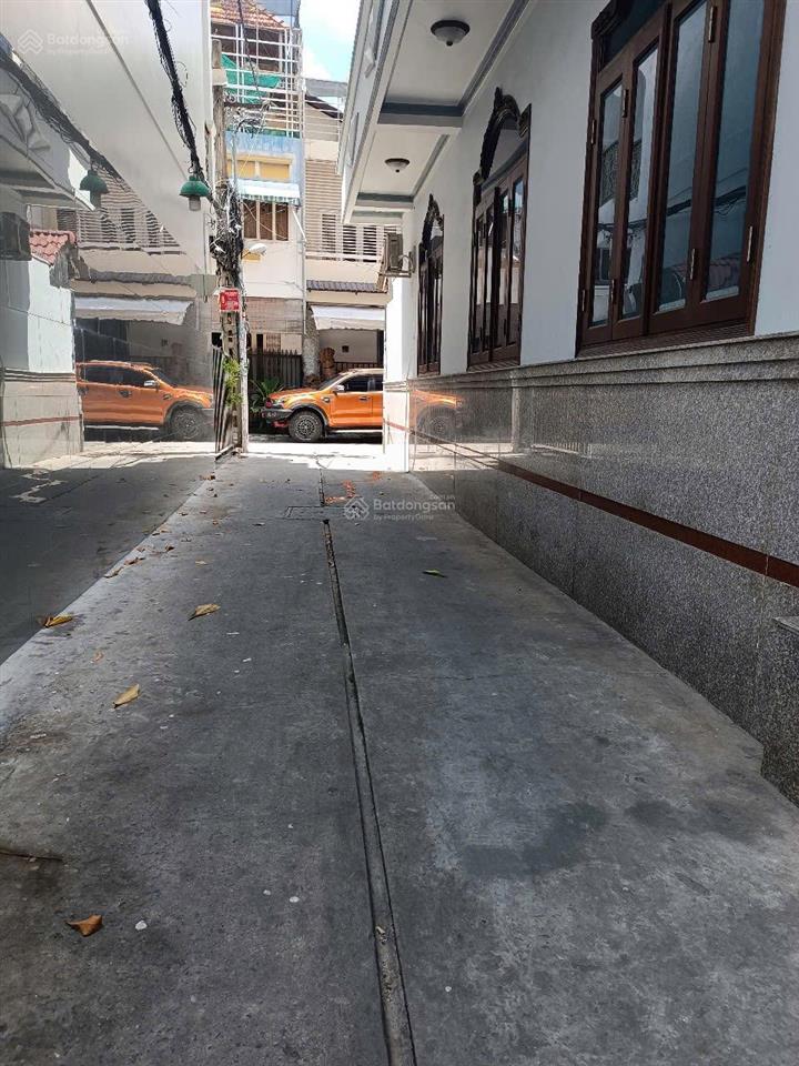 Bán nhà 1/ hẻm ngắn gò dầu, cách mặt tiền chỉ vài căn