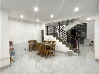 Bán nhà 5 tầng đối diện công viên, ngay khu vip tân sơn nhì