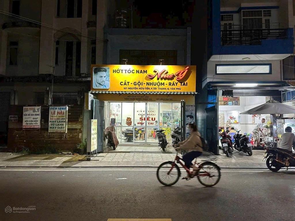 Mặt tiền đường 30m có khuôn viên đẹp nhất tân phú