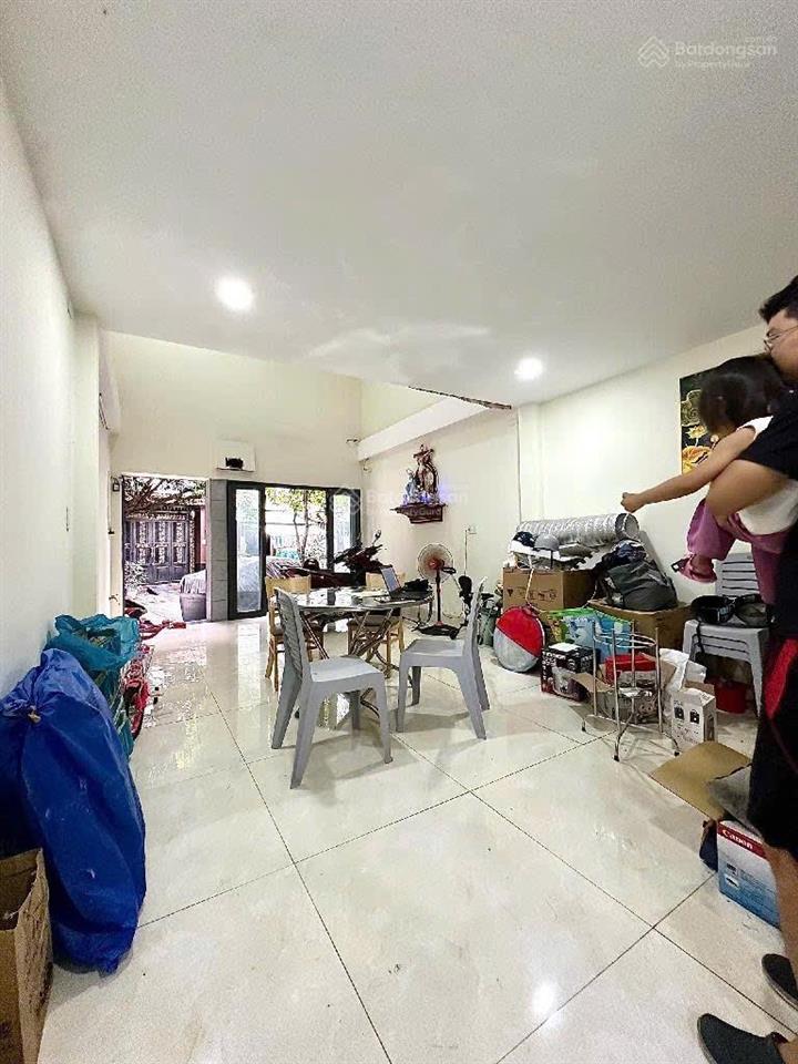 Cần bán gấp nhà mt đường 12m ngay độc lập, 5 tầng giá chỉ 9.5 tỷ tl