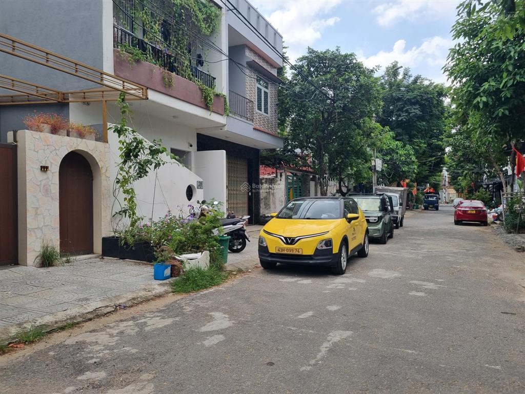 Gia đình tôi cần bán đất mặt tiền đường 5m5 nam thọ 7 , sơn trà, đà nẵng (vị trí gần biển)